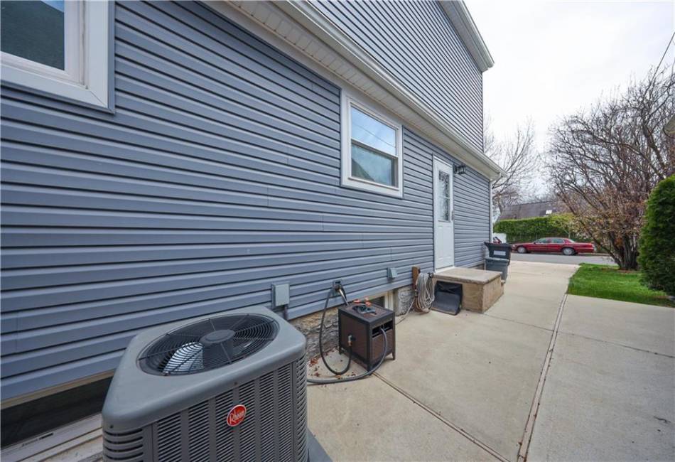 139 Kennington Street, Staten Island, New York 10308, 4 Bedrooms Bedrooms, ,3 BathroomsBathrooms,Residential,For Sale,Kennington,490687