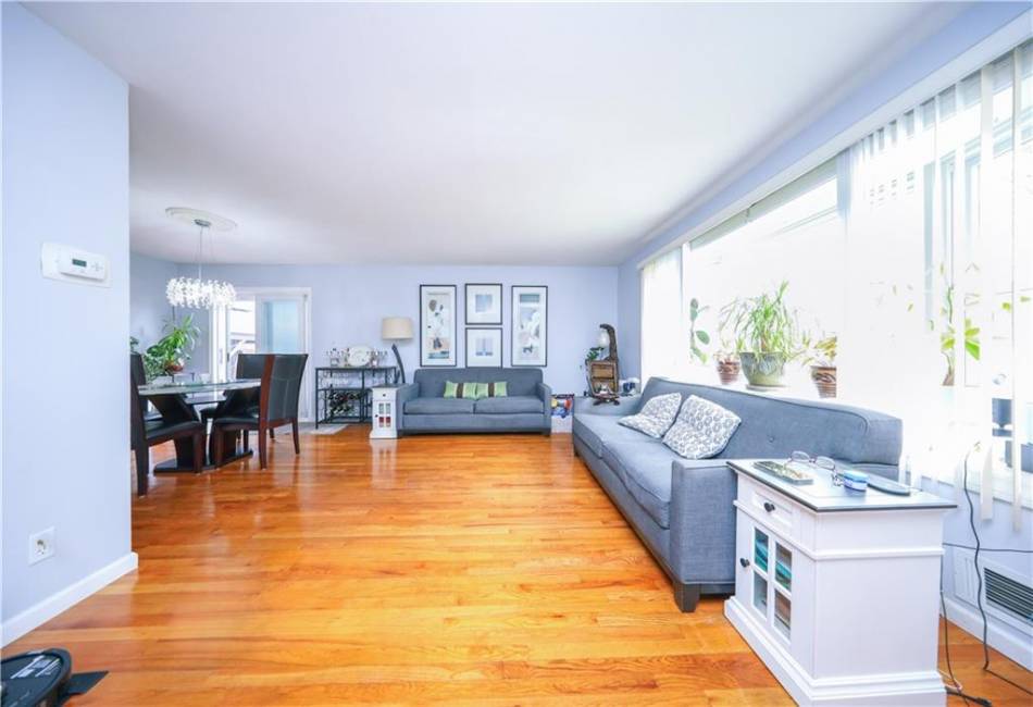 139 Kennington Street, Staten Island, New York 10308, 4 Bedrooms Bedrooms, ,3 BathroomsBathrooms,Residential,For Sale,Kennington,490687