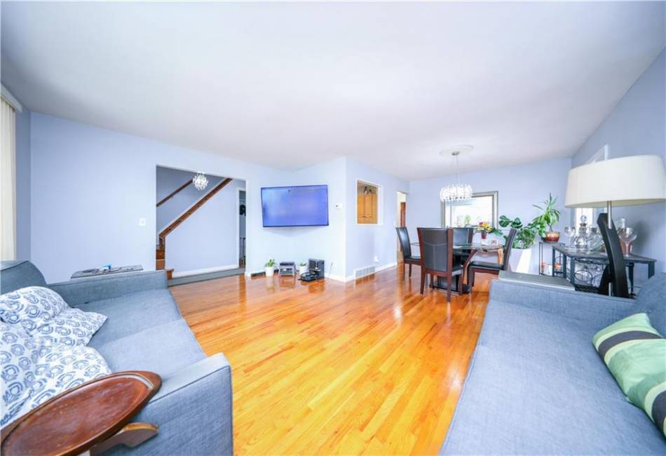 139 Kennington Street, Staten Island, New York 10308, 4 Bedrooms Bedrooms, ,3 BathroomsBathrooms,Residential,For Sale,Kennington,490687