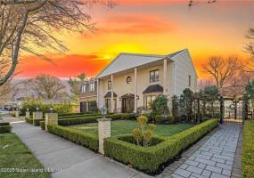 131 Hopping Avenue, Staten Island, New York 10307, 5 Bedrooms Bedrooms, ,5 BathroomsBathrooms,Residential,For Sale,Hopping,490703