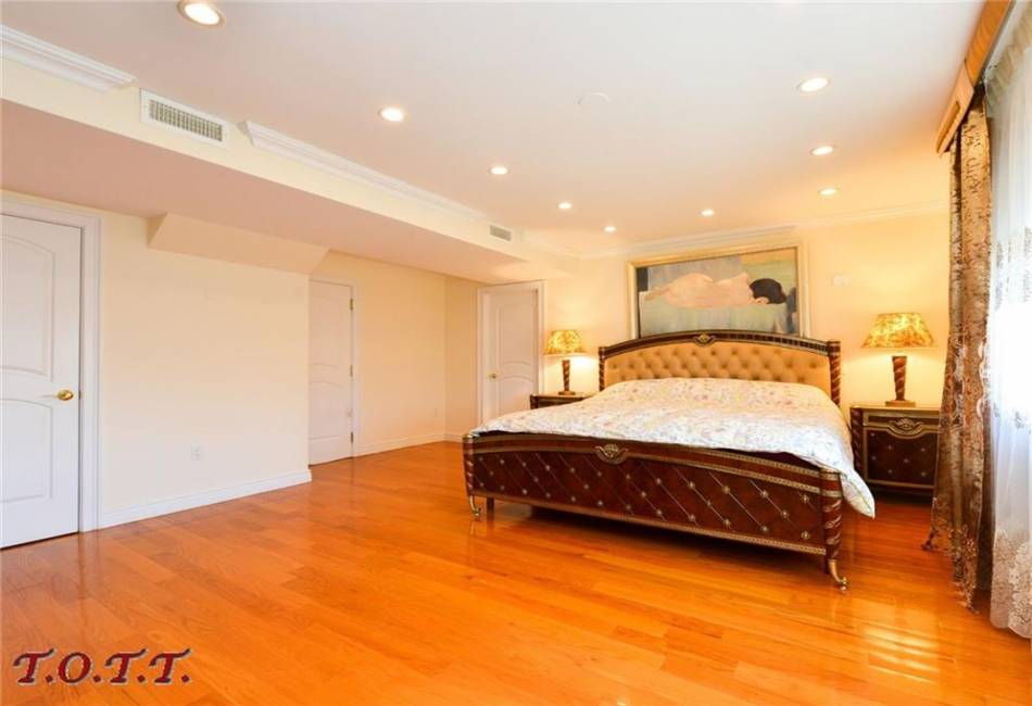 2307 66th Street, Brooklyn, New York 11234, 4 Bedrooms Bedrooms, ,4 BathroomsBathrooms,Residential,For Sale,66th,490614