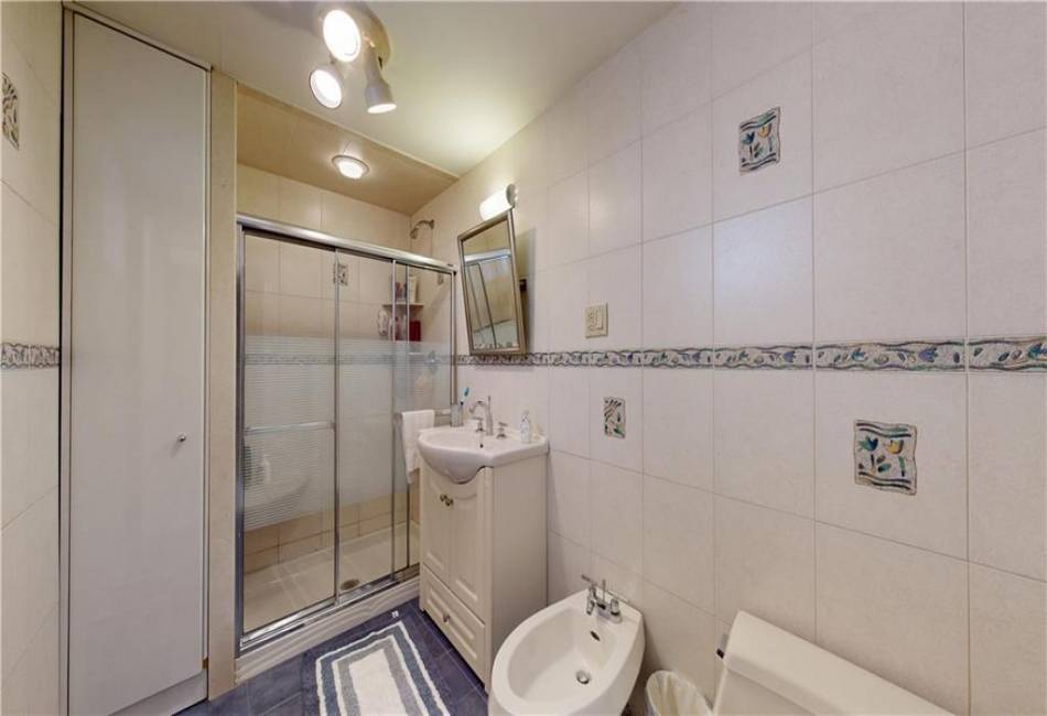 949 72nd Street, Brooklyn, New York 11228, 3 Bedrooms Bedrooms, ,2 BathroomsBathrooms,Residential,For Sale,72nd,490661