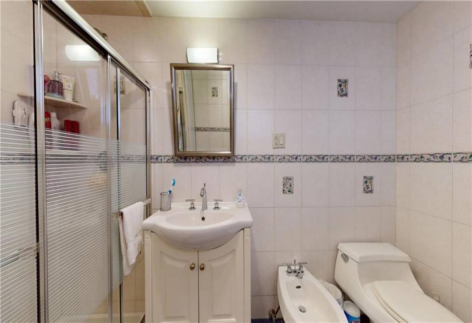 949 72nd Street, Brooklyn, New York 11228, 3 Bedrooms Bedrooms, ,2 BathroomsBathrooms,Residential,For Sale,72nd,490661