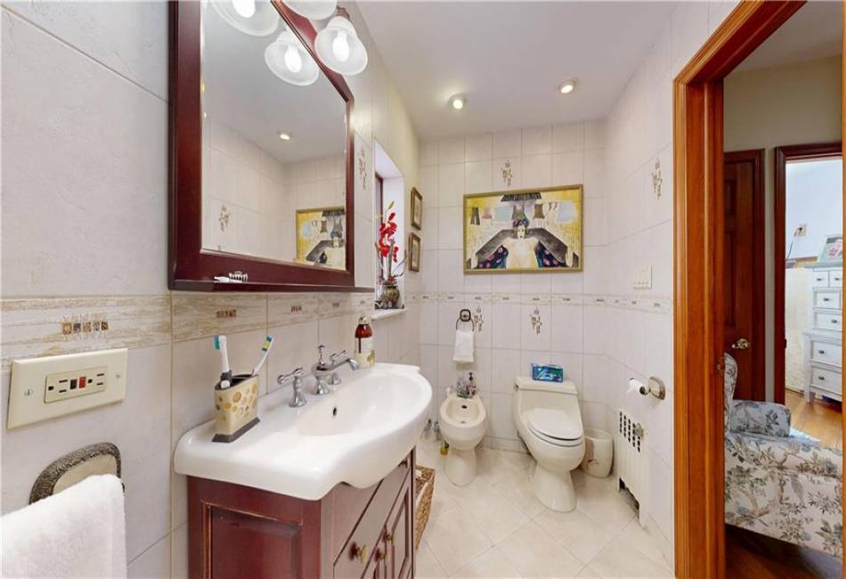 949 72nd Street, Brooklyn, New York 11228, 3 Bedrooms Bedrooms, ,2 BathroomsBathrooms,Residential,For Sale,72nd,490661