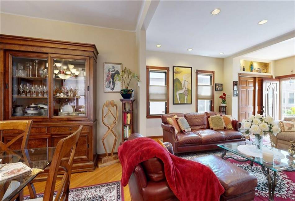 949 72nd Street, Brooklyn, New York 11228, 3 Bedrooms Bedrooms, ,2 BathroomsBathrooms,Residential,For Sale,72nd,490661