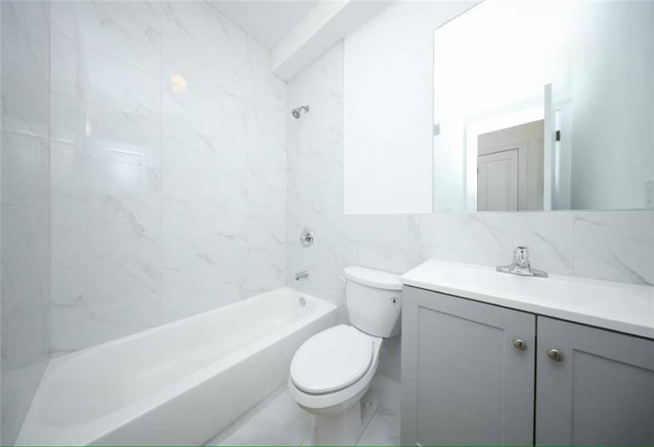 144 Beach Street, Staten Island, New York 10304, 6 Bedrooms Bedrooms, ,5 BathroomsBathrooms,Residential,For Sale,Beach,490728