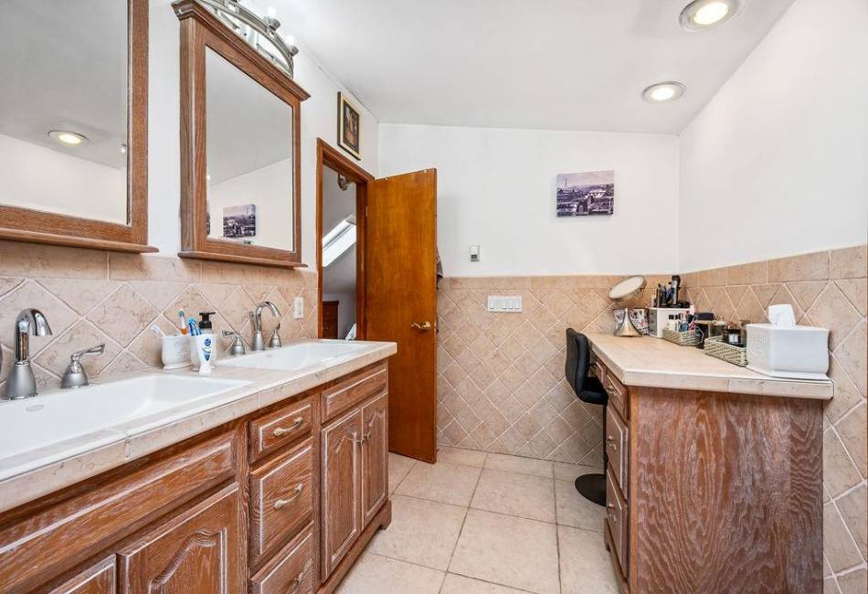217 Bancroft Avenue, Staten Island, New York 10306, ,Residential,For Sale,Bancroft,490738