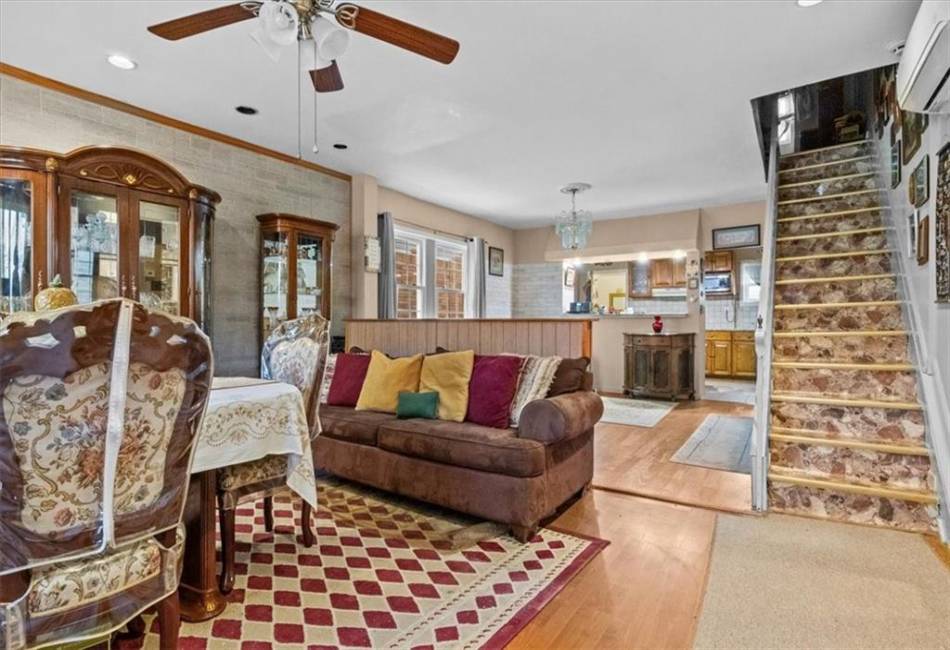 1476 95th Street, Brooklyn, New York 11236, 3 Bedrooms Bedrooms, ,3 BathroomsBathrooms,Residential,For Sale,95th,490749