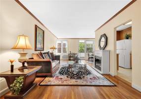 9201 Shore Road, Brooklyn, New York 11209, 2 Bedrooms Bedrooms, ,2 BathroomsBathrooms,Residential,For Sale,Shore,490750