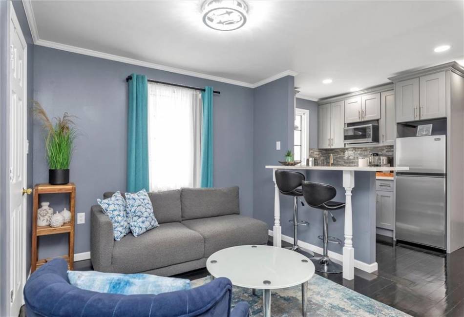 155-85 Bayview Avenue, Rosedale, New York 11422, 3 Bedrooms Bedrooms, ,3 BathroomsBathrooms,Residential,For Sale,Bayview,490751