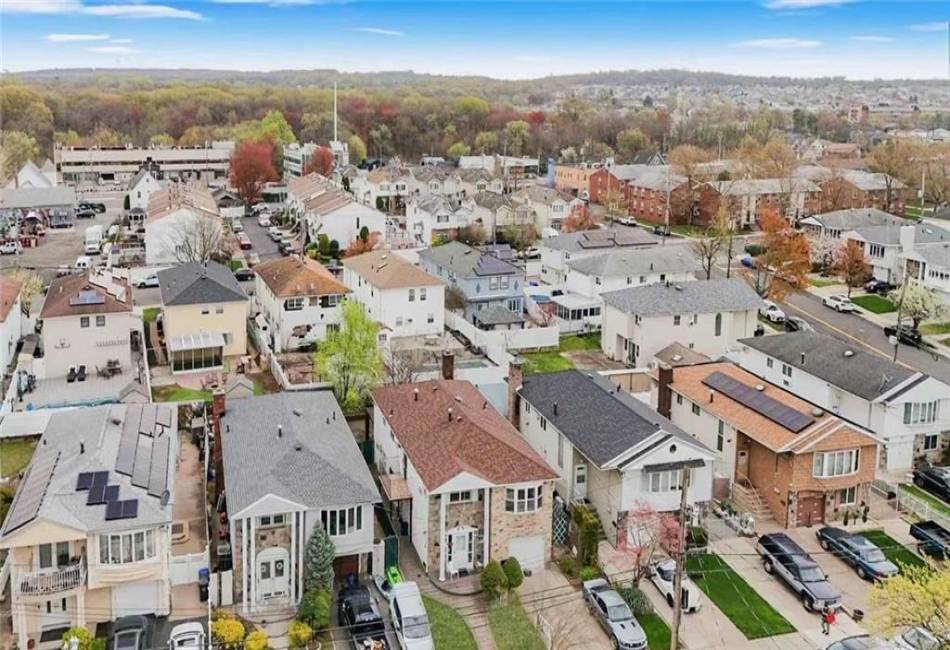 117 Gary Place, Staten Island, New York 10314, 5 Bedrooms Bedrooms, ,4 BathroomsBathrooms,Residential,For Sale,Gary,490752