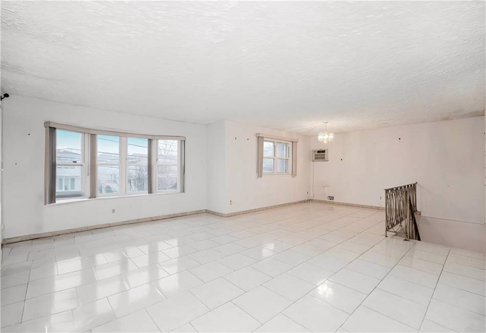 117 Gary Place, Staten Island, New York 10314, 5 Bedrooms Bedrooms, ,4 BathroomsBathrooms,Residential,For Sale,Gary,490752