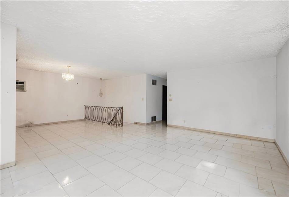117 Gary Place, Staten Island, New York 10314, 5 Bedrooms Bedrooms, ,4 BathroomsBathrooms,Residential,For Sale,Gary,490752