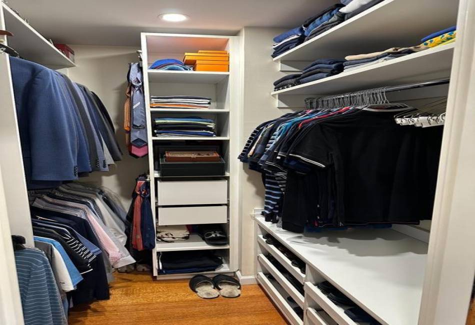 35 Seacoast Terrace, Brooklyn, New York 11235, 1 Bedroom Bedrooms, ,1 BathroomBathrooms,Residential,For Sale,Seacoast,490754