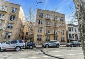 561 41st Street, Brooklyn, New York 11232, 1 Bedroom Bedrooms, ,1 BathroomBathrooms,Residential,For Sale,41st,490705