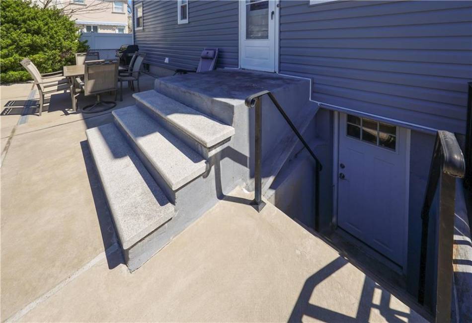 4325 Hylan Boulevard, Staten Island, New York 10312, 4 Bedrooms Bedrooms, ,3 BathroomsBathrooms,Residential,For Sale,Hylan,490783