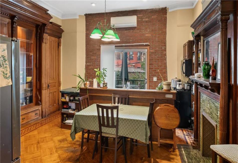 650 Jefferson Avenue, Brooklyn, New York 11221, 3 Bedrooms Bedrooms, ,Residential,For Sale,Jefferson,490787