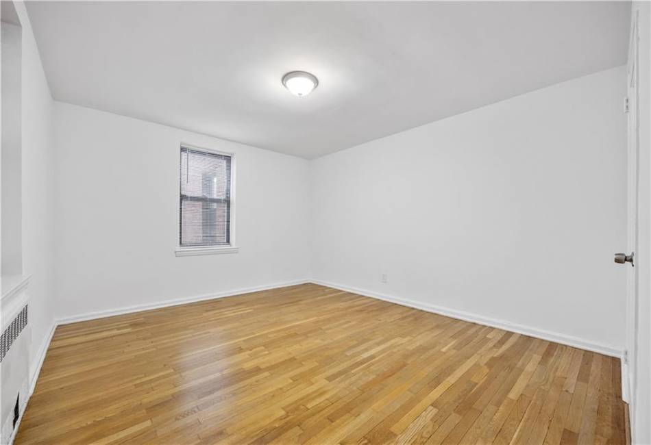 302 96th Street, Brooklyn, New York 11209-7830, 1 Bedroom Bedrooms, ,1 BathroomBathrooms,Residential,For Sale,96th,490772