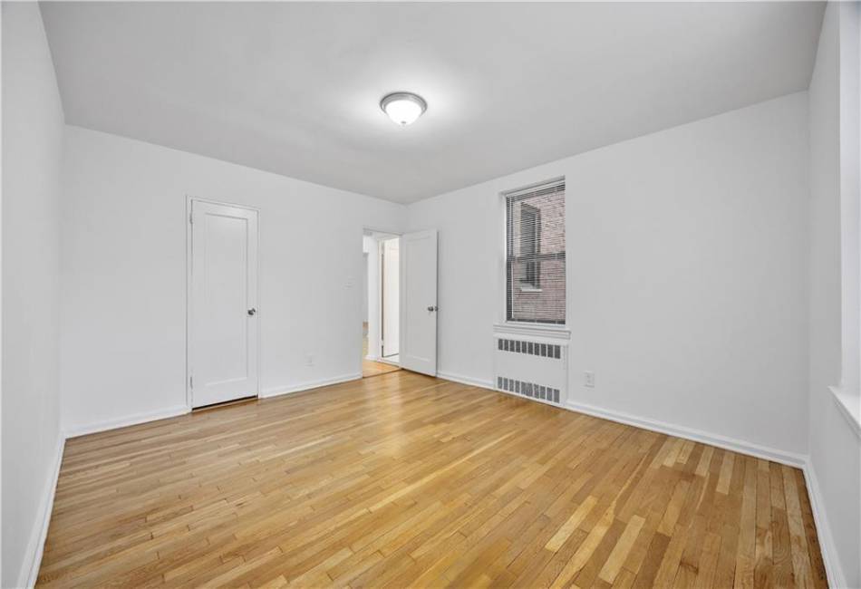302 96th Street, Brooklyn, New York 11209-7830, 1 Bedroom Bedrooms, ,1 BathroomBathrooms,Residential,For Sale,96th,490772