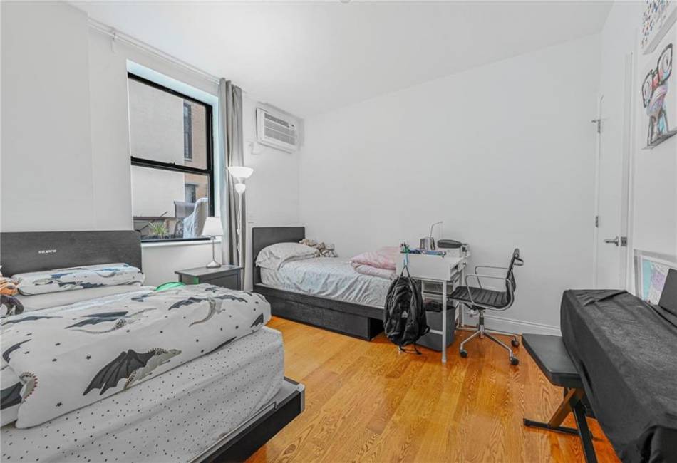 195 15th Street, Brooklyn, New York 11215, 2 Bedrooms Bedrooms, ,2 BathroomsBathrooms,Residential,For Sale,15th,490670