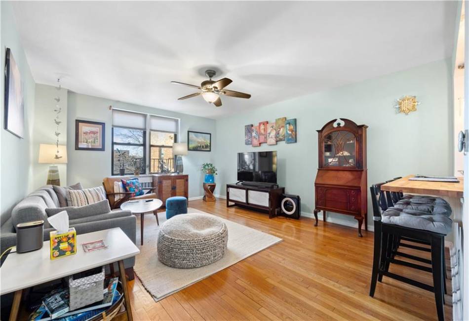 302 96th Street, Brooklyn, New York 11209, 1 Bedroom Bedrooms, ,1 BathroomBathrooms,Residential,For Sale,96th,490794