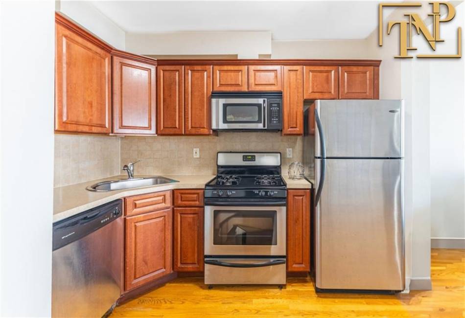 9526 Schenck Street, Brooklyn, New York 11236, 2 Bedrooms Bedrooms, ,2 BathroomsBathrooms,Residential,For Sale,Schenck,490691