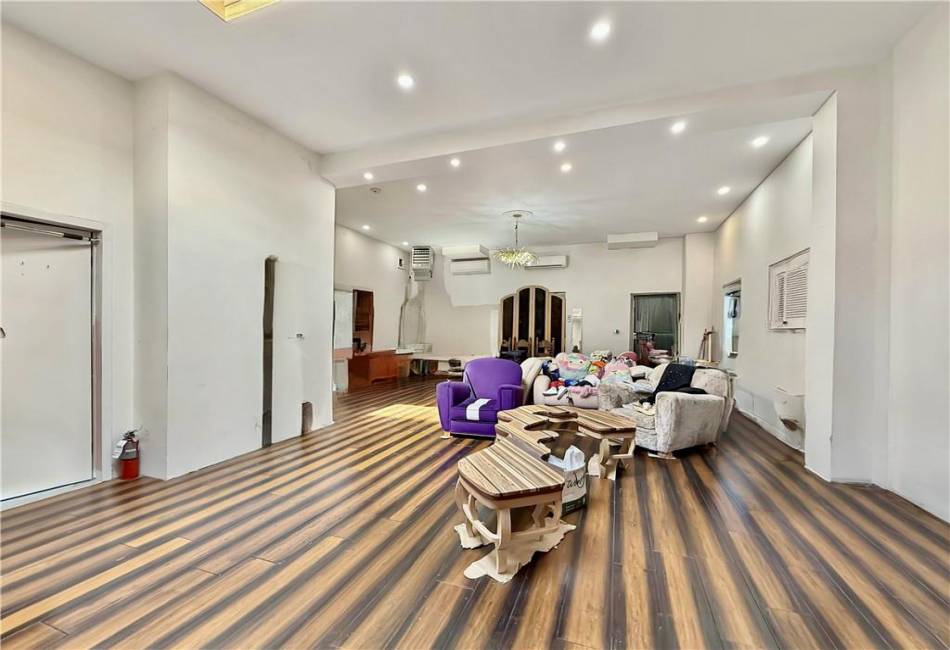 821 39th Street, Brooklyn, New York 11232, ,Commercial,For Sale,39th,490702