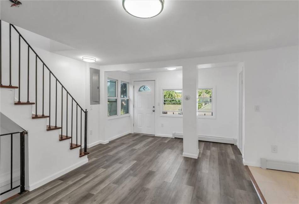 121 Osgood Avenue, State Island, New York 10304, 6 Bedrooms Bedrooms, ,2 BathroomsBathrooms,Residential,For Sale,Osgood,484747