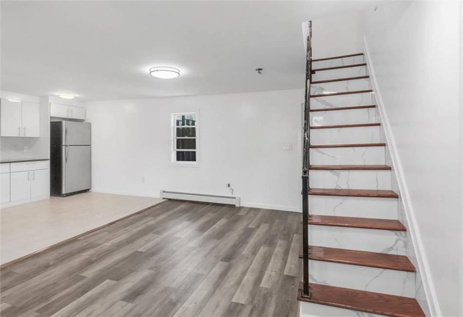 121 Osgood Avenue, State Island, New York 10304, 6 Bedrooms Bedrooms, ,2 BathroomsBathrooms,Residential,For Sale,Osgood,484747