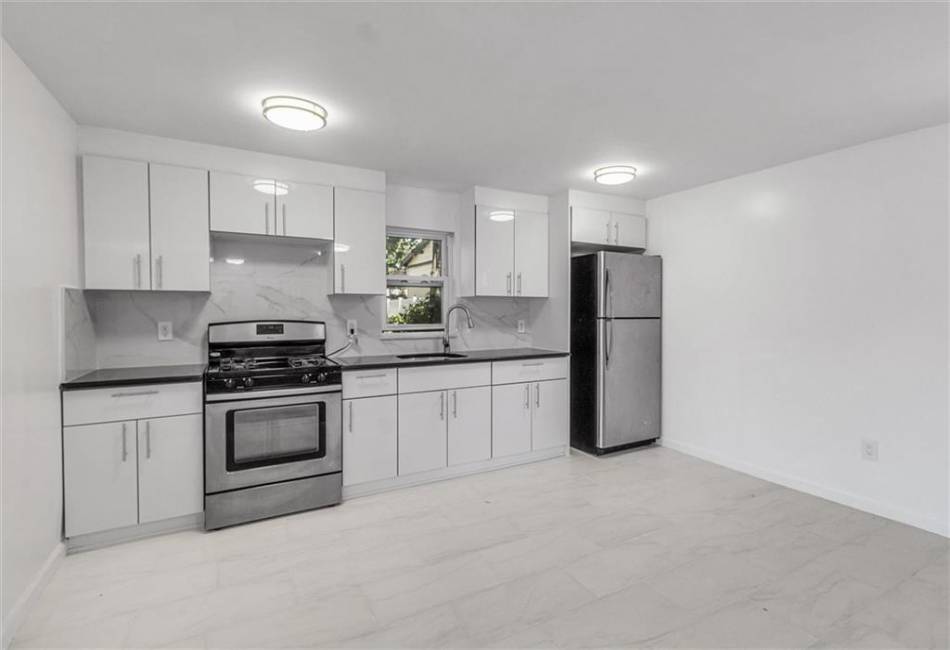 121 Osgood Avenue, State Island, New York 10304, 6 Bedrooms Bedrooms, ,2 BathroomsBathrooms,Residential,For Sale,Osgood,484747