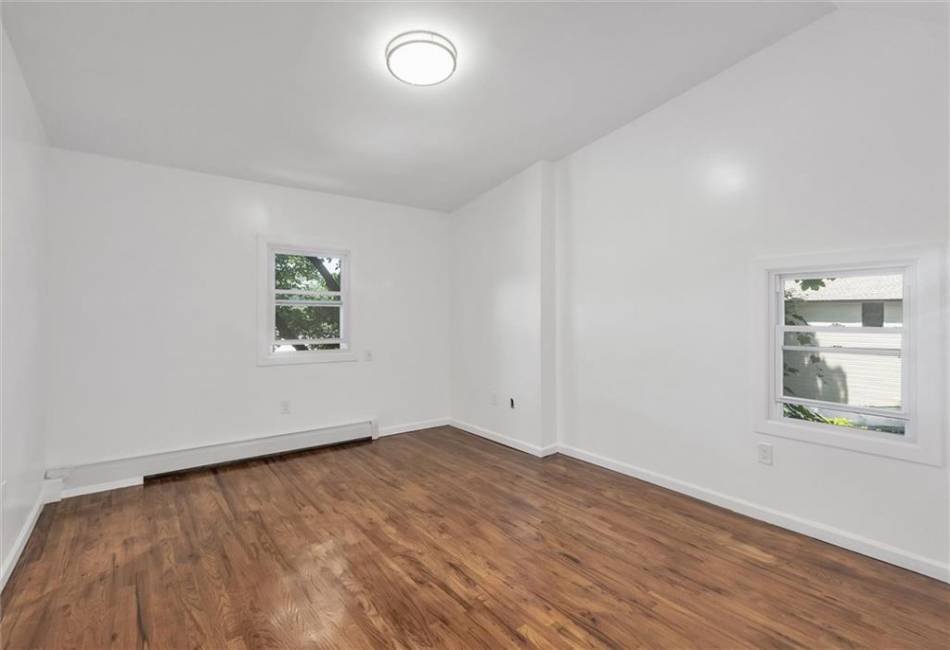 121 Osgood Avenue, State Island, New York 10304, 6 Bedrooms Bedrooms, ,2 BathroomsBathrooms,Residential,For Sale,Osgood,484747