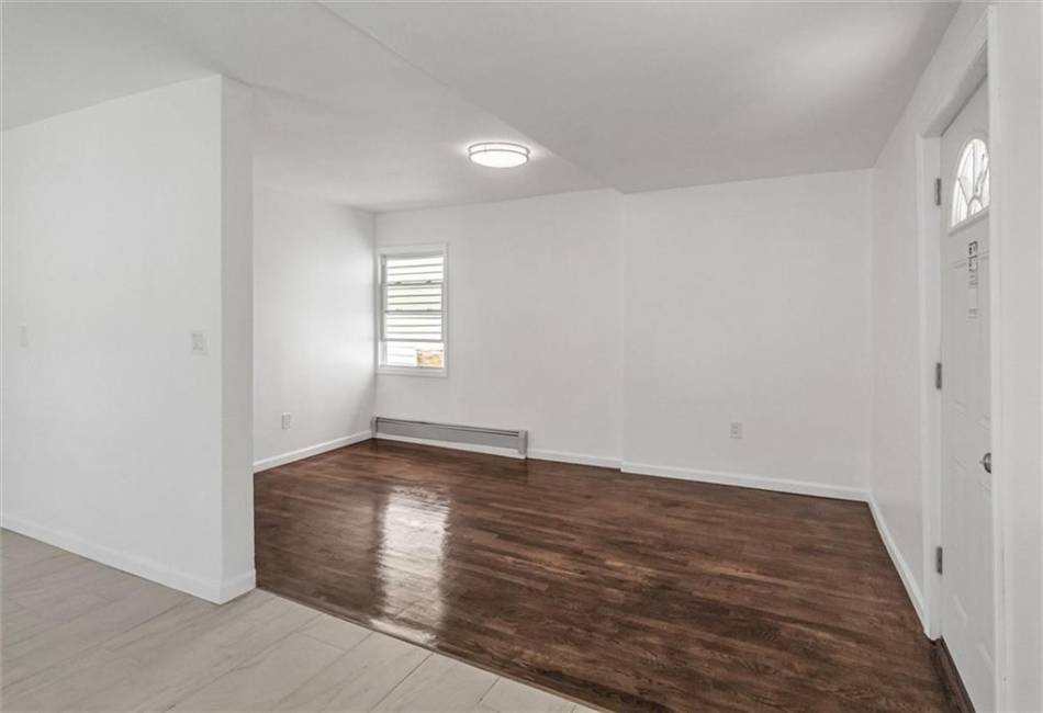 121 Osgood Avenue, State Island, New York 10304, 6 Bedrooms Bedrooms, ,2 BathroomsBathrooms,Residential,For Sale,Osgood,484747