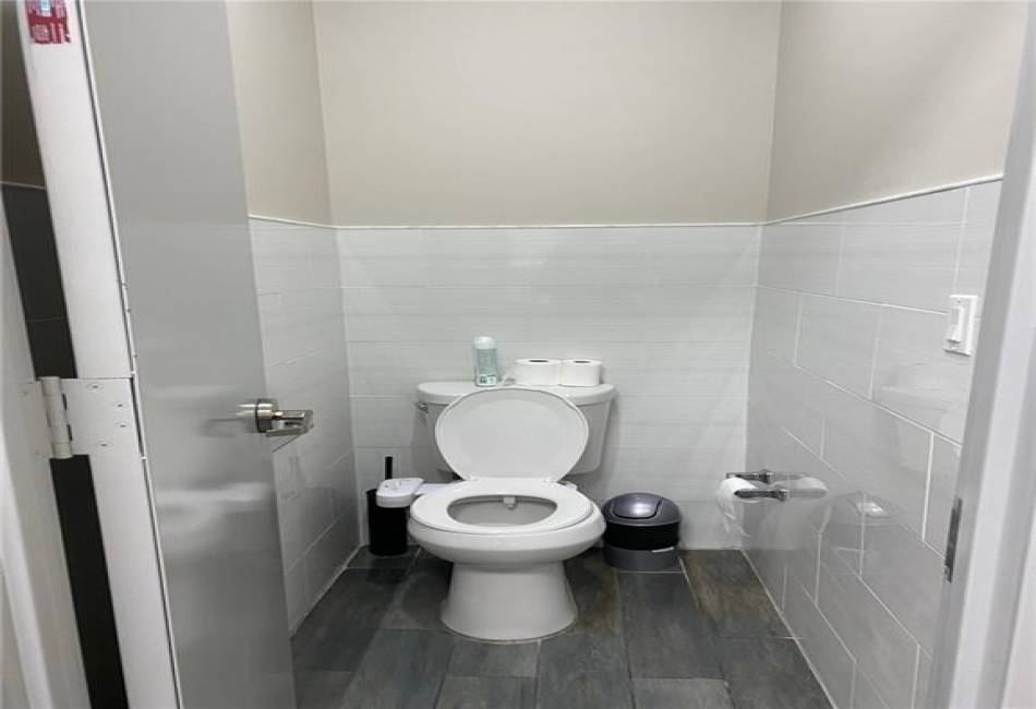 8501 New Utrecht Avenue, Brooklyn, New York 11214, ,Commercial,For Sale,New Utrecht,490684