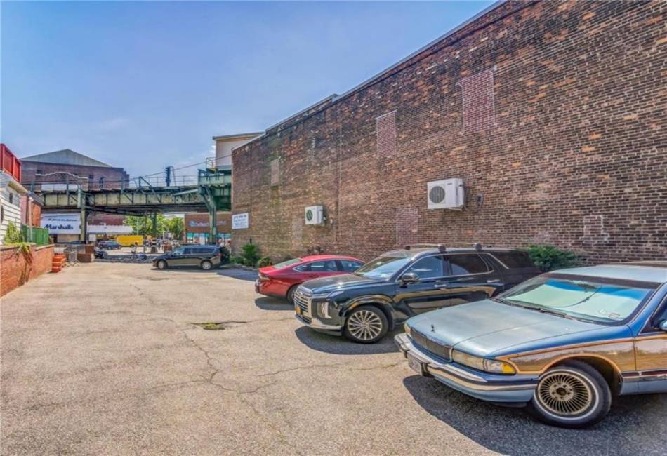 8501 New Utrecht Avenue, Brooklyn, New York 11214, ,Commercial,For Sale,New Utrecht,490684