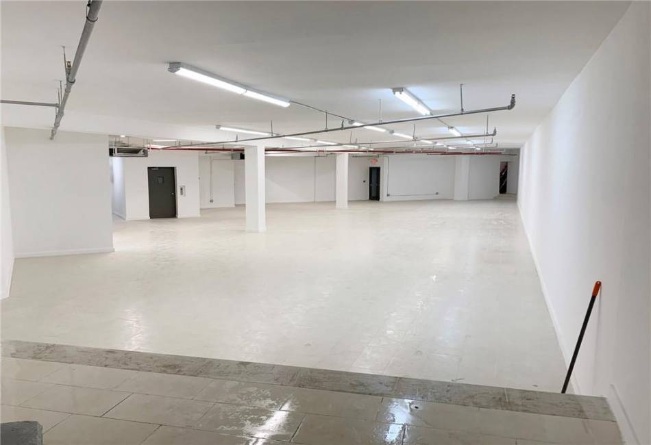8501 New Utrecht Avenue, Brooklyn, New York 11214, ,Commercial,For Sale,New Utrecht,490684