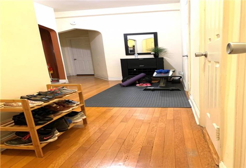 2515 Glenwood Road, Brooklyn, New York 11210, 1 Bedroom Bedrooms, ,1 BathroomBathrooms,Residential,For Sale,Glenwood,490720