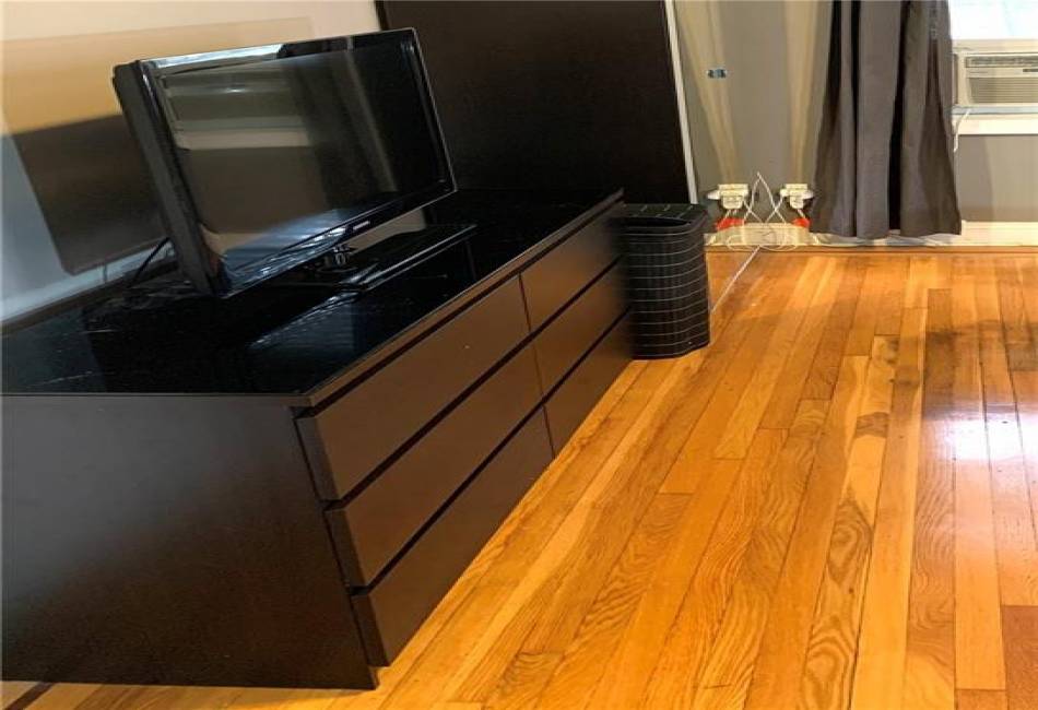 2515 Glenwood Road, Brooklyn, New York 11210, 1 Bedroom Bedrooms, ,1 BathroomBathrooms,Residential,For Sale,Glenwood,490720