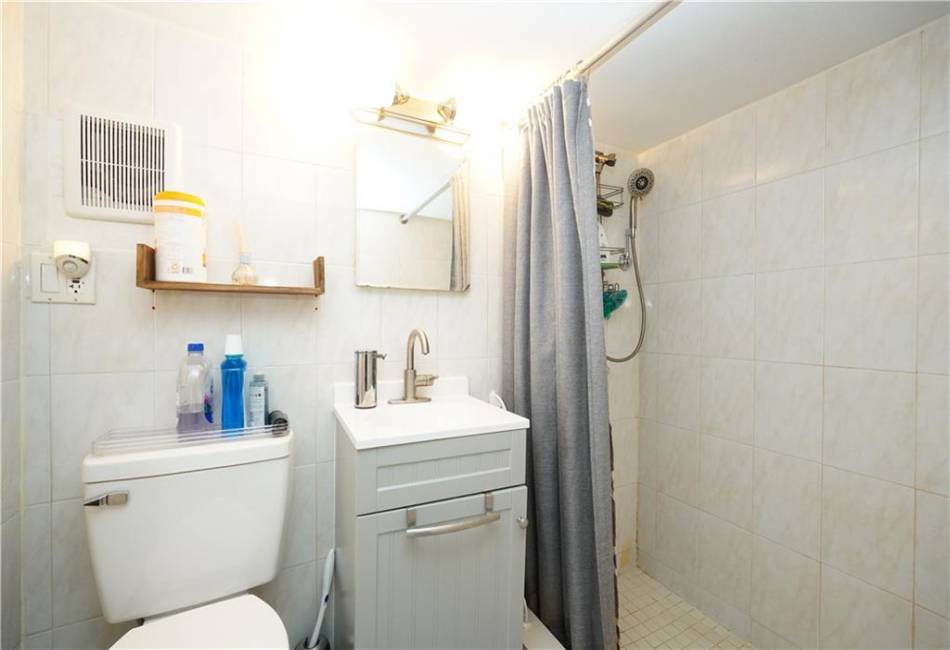 1408 77th Street, Brooklyn, New York 11228, 5 Bedrooms Bedrooms, ,Residential,For Sale,77th,488786