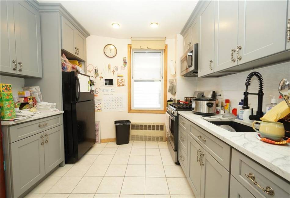 1408 77th Street, Brooklyn, New York 11228, 5 Bedrooms Bedrooms, ,Residential,For Sale,77th,488786
