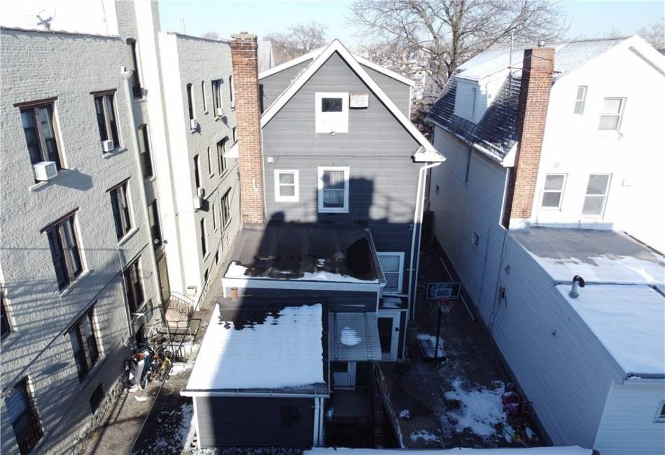 1408 77th Street, Brooklyn, New York 11228, 5 Bedrooms Bedrooms, ,Residential,For Sale,77th,488786