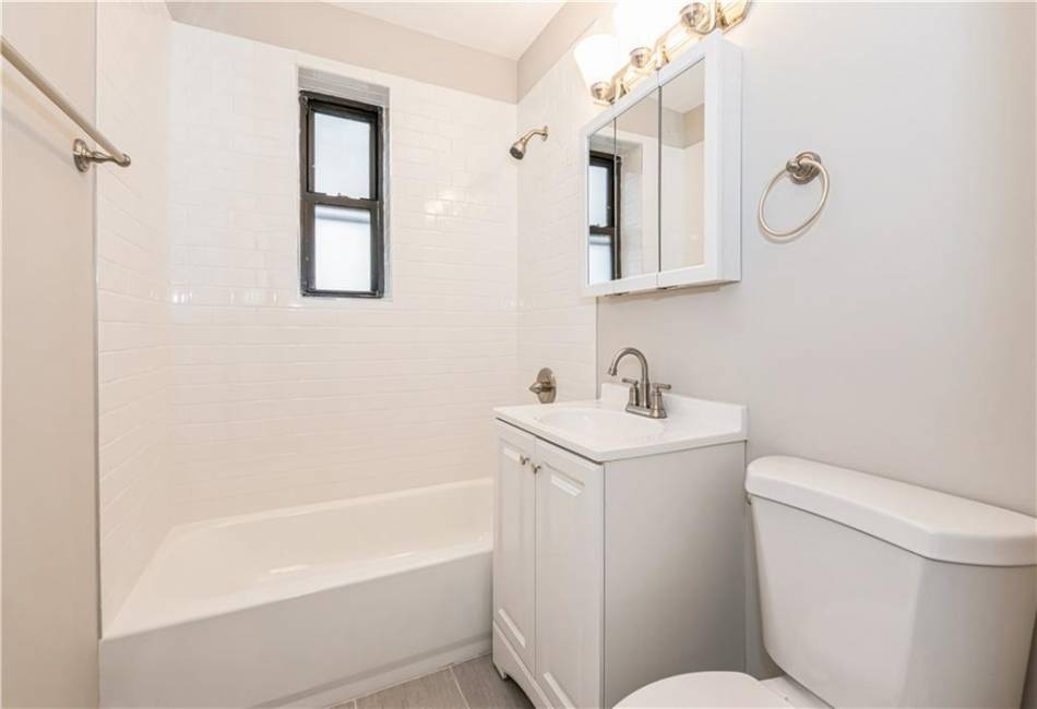 1119 Ocean Parkway, Brooklyn, New York 11230, 1 Bedroom Bedrooms, ,1 BathroomBathrooms,Residential,For Sale,Ocean,490872
