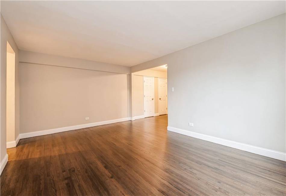 1119 Ocean Parkway, Brooklyn, New York 11230, 1 Bedroom Bedrooms, ,1 BathroomBathrooms,Residential,For Sale,Ocean,490872