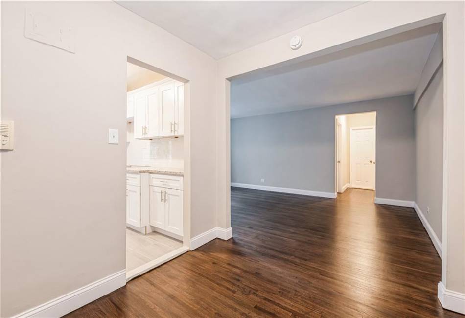 1119 Ocean Parkway, Brooklyn, New York 11230, 1 Bedroom Bedrooms, ,1 BathroomBathrooms,Residential,For Sale,Ocean,490872