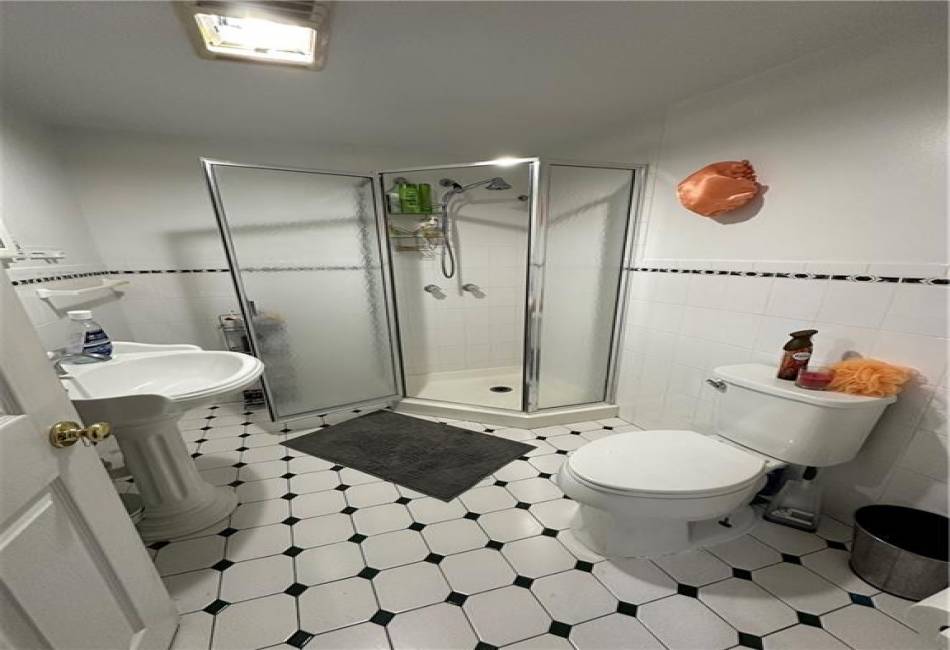 7021 Colonial Road, Brooklyn, New York 11209, 7 Bedrooms Bedrooms, ,4 BathroomsBathrooms,Residential,For Sale,Colonial,490699
