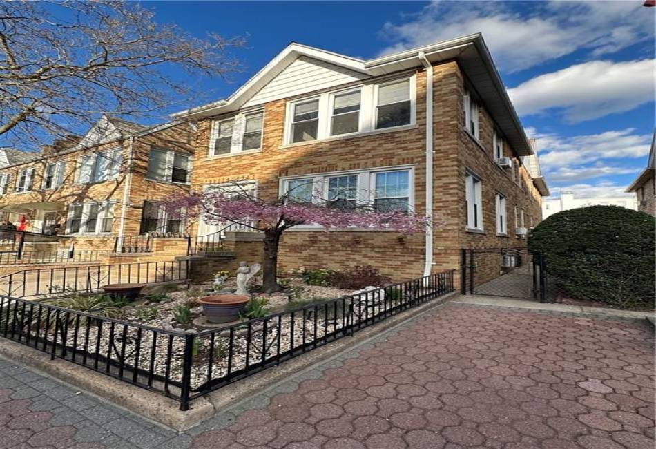 7021 Colonial Road, Brooklyn, New York 11209, 7 Bedrooms Bedrooms, ,4 BathroomsBathrooms,Residential,For Sale,Colonial,490699