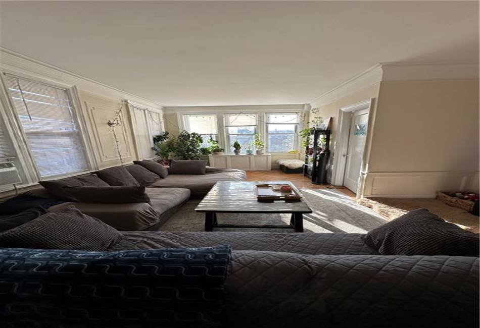 7021 Colonial Road, Brooklyn, New York 11209, 7 Bedrooms Bedrooms, ,4 BathroomsBathrooms,Residential,For Sale,Colonial,490699
