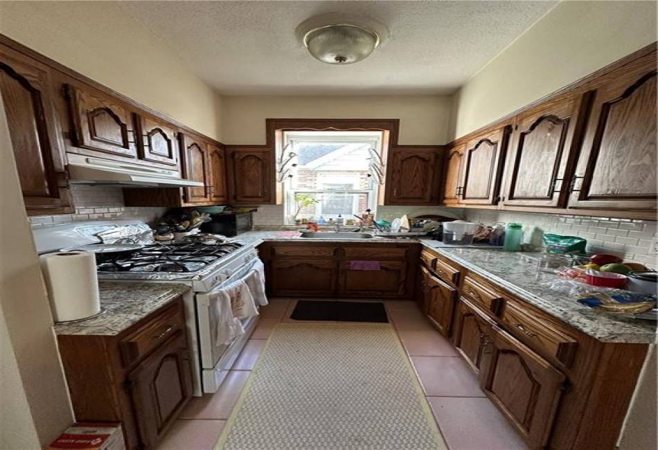 7021 Colonial Road, Brooklyn, New York 11209, 7 Bedrooms Bedrooms, ,4 BathroomsBathrooms,Residential,For Sale,Colonial,490699