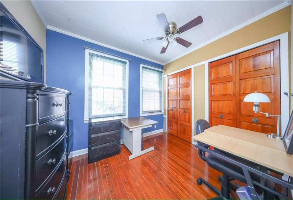 2961 Voorhies Avenue, Brooklyn, New York 11235, 2 Bedrooms Bedrooms, ,2 BathroomsBathrooms,Residential,For Sale,Voorhies,490857
