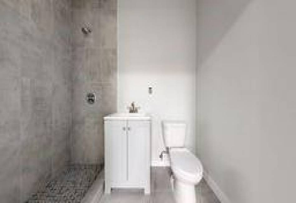7902 16th Avenue, Brooklyn, New York 11214, 7 Bedrooms Bedrooms, ,4 BathroomsBathrooms,Residential,For Sale,16th,490882