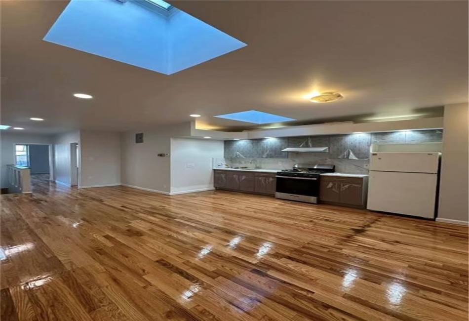 7413 13th Avenue, Brooklyn, New York 11228, ,Mixed Use,For Sale,13th,490730